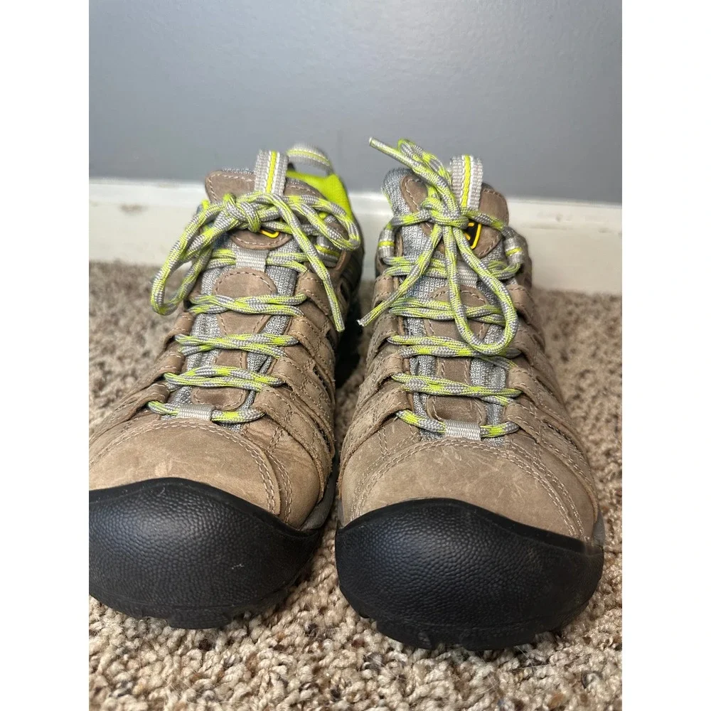 Keen Voyageur Hiking Shoes Womens US 7 EU 37.5 Shitake Lime Green Low Top Trail